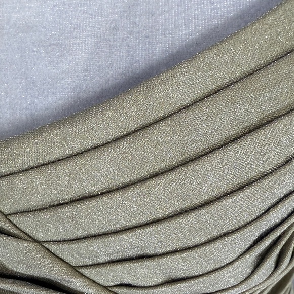 Elegant Olive Green Pleated Dress - Picture 8 of 12